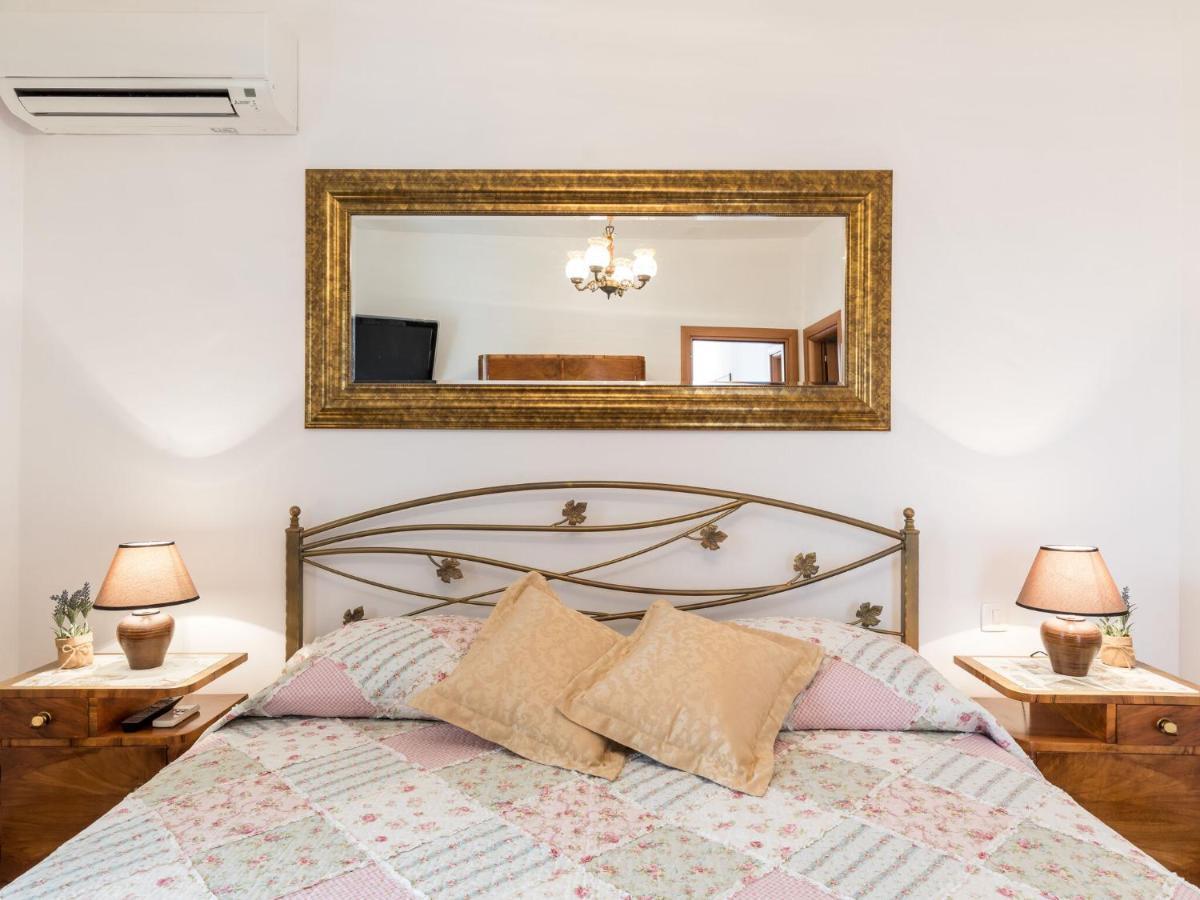 Luxurious Villa In Selca With Pool Εξωτερικό φωτογραφία