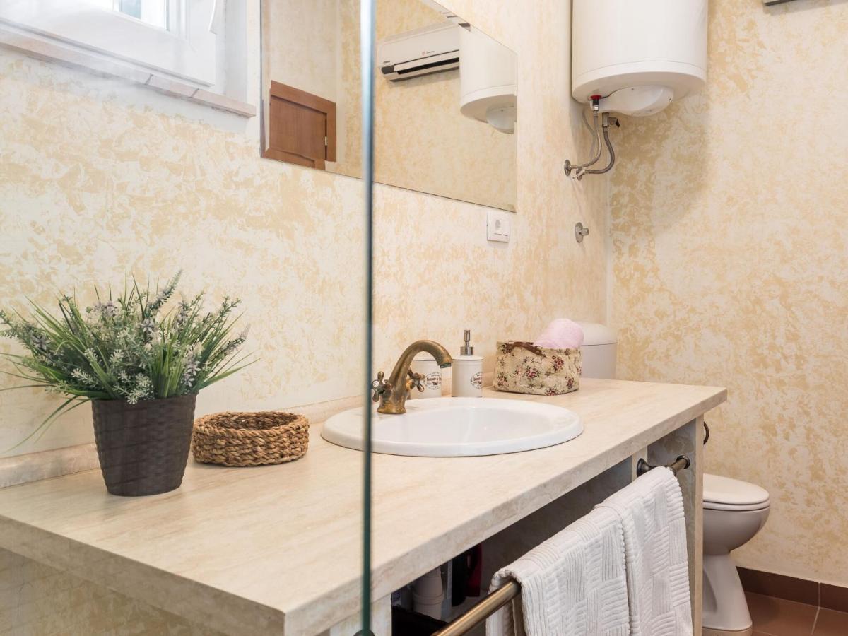 Luxurious Villa In Selca With Pool Εξωτερικό φωτογραφία
